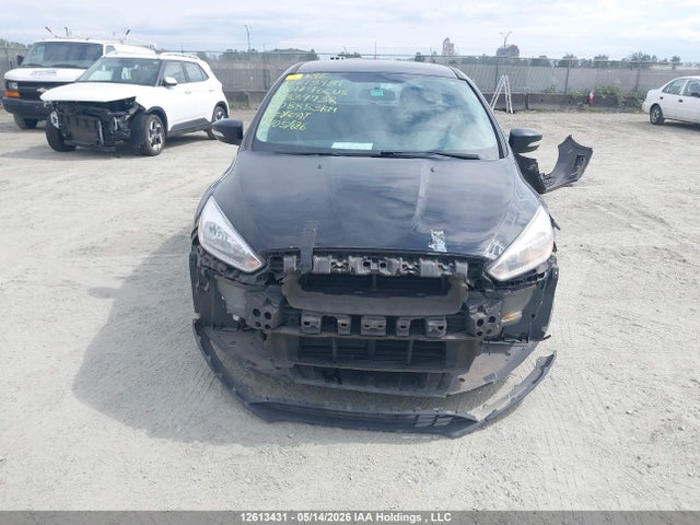 1FADP3K21HL334938 Ford FOCUS SE