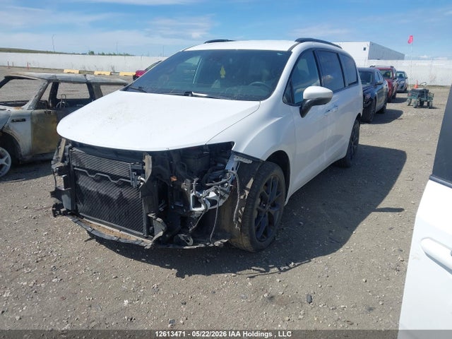 Chrysler Pacifica Touring-l Awd 2023 2C4RC3BG9PR556852 Image 2