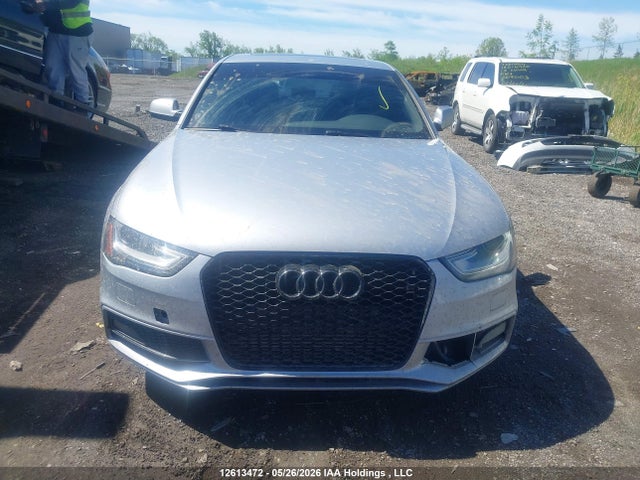 12613472 :رقم المزاد ، WAUBFCFL3FN032203 vin ، 2015 Audi A4 2.0t Komfort Plus مزاد بيع