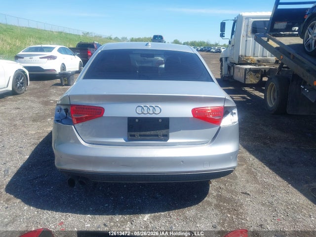 12613472 :رقم المزاد ، WAUBFCFL3FN032203 vin ، 2015 Audi A4 2.0t Komfort Plus مزاد بيع