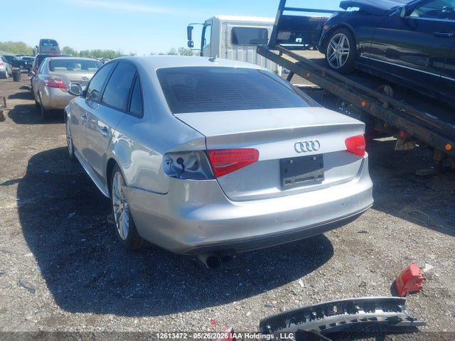 12613472 :رقم المزاد ، WAUBFCFL3FN032203 vin ، 2015 Audi A4 2.0t Komfort Plus مزاد بيع