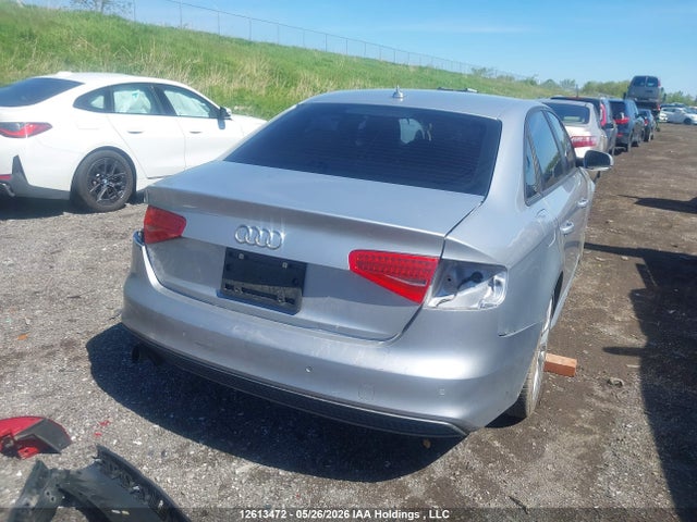 12613472 :رقم المزاد ، WAUBFCFL3FN032203 vin ، 2015 Audi A4 2.0t Komfort Plus مزاد بيع