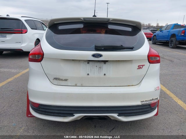 Продажа на аукционе авто 2016 Ford Focus St St, vin: 1FADP3L98GL295596, номер лота: 12613484