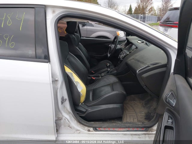 Продажа на аукционе авто 2016 Ford Focus St St, vin: 1FADP3L98GL295596, номер лота: 12613484