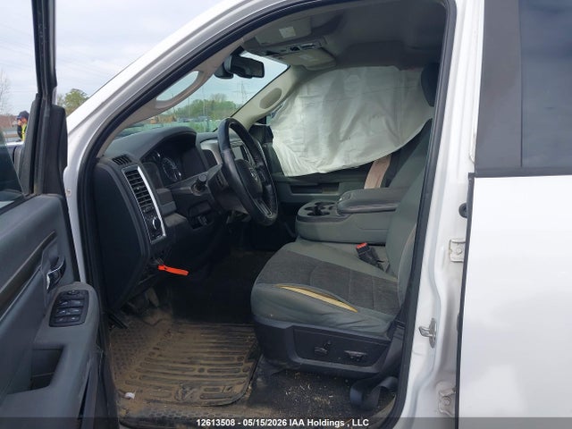 12613508 :رقم المزاد ، 1C6RR7TM3FS668271 vin ، 2015 Ram 1500 Slt مزاد بيع