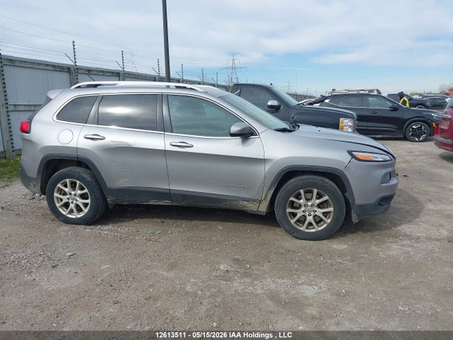 1C4PJMCSXGW173872 Jeep Cherokee Latitude