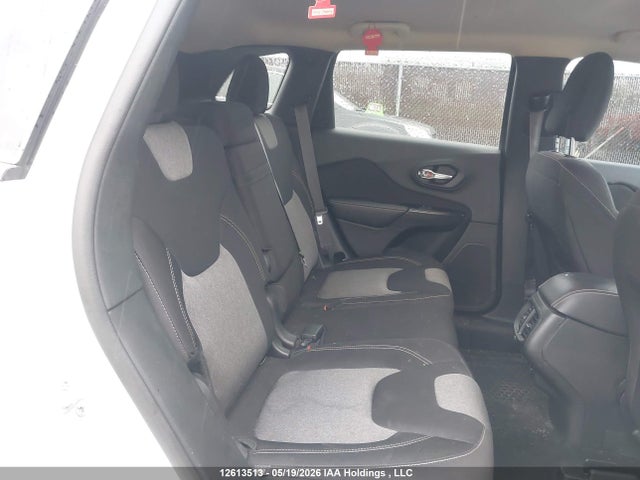 Продажа на аукционе авто 2014 Jeep Cherokee Latitude, vin: 1C4PJMCB9EW323211, номер лота: 12613513