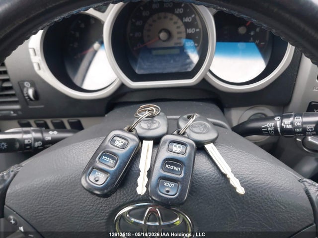 2004 Toyota 4runner Sr5/sport მანქანა იყიდება აუქციონზე, vin: JTEBU14R348025327, აუქციონის ნომერი: 12613518