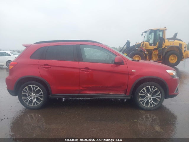 Продаж на аукціоні авто 2018 Mitsubishi Rvr Se Limited/gt, vin: JA4AJ4AW5JU602232, номер лоту: 12613529
