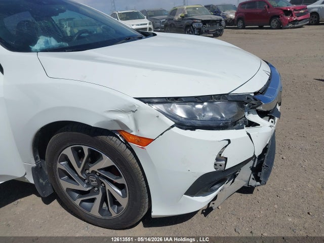 Honda CIVIC EX 2017 2HGFC2F8XHH015821 Image 19