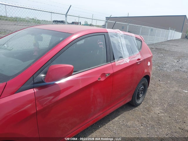 2014 Hyundai Accent მანქანა იყიდება აუქციონზე, vin: KMHCT5AE5EU154100, აუქციონის ნომერი: 12613564