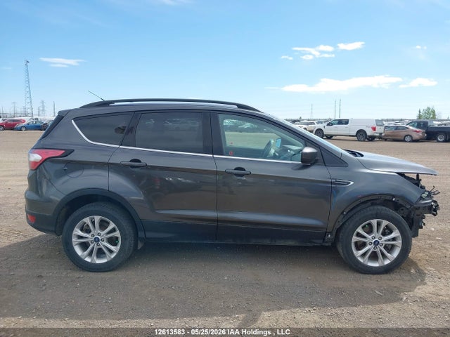 12613583 :رقم المزاد ، 1FMCU9GDOJUB89446 vin ، 2018 Ford Escape Se مزاد بيع