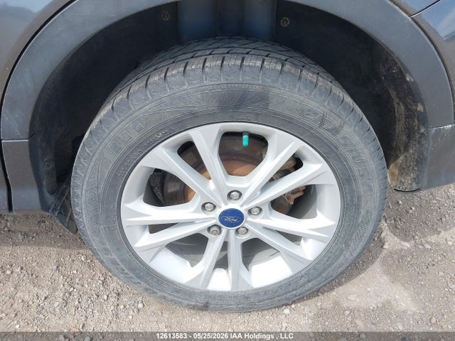12613583 :رقم المزاد ، 1FMCU9GDOJUB89446 vin ، 2018 Ford Escape Se مزاد بيع