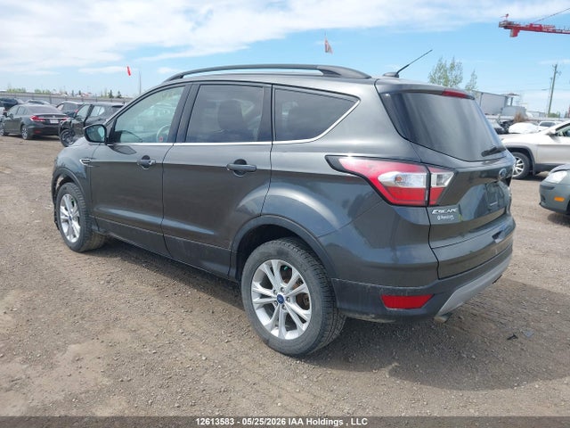 12613583 :رقم المزاد ، 1FMCU9GDOJUB89446 vin ، 2018 Ford Escape Se مزاد بيع