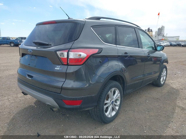 12613583 :رقم المزاد ، 1FMCU9GDOJUB89446 vin ، 2018 Ford Escape Se مزاد بيع