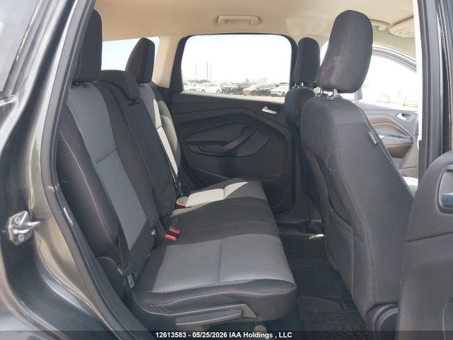 12613583 :رقم المزاد ، 1FMCU9GDOJUB89446 vin ، 2018 Ford Escape Se مزاد بيع