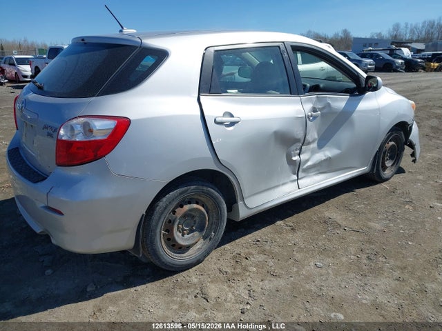 12613596 :رقم المزاد ، 2T1KE40E39C002728 vin ، 2009 Toyota Matrix Xr مزاد بيع