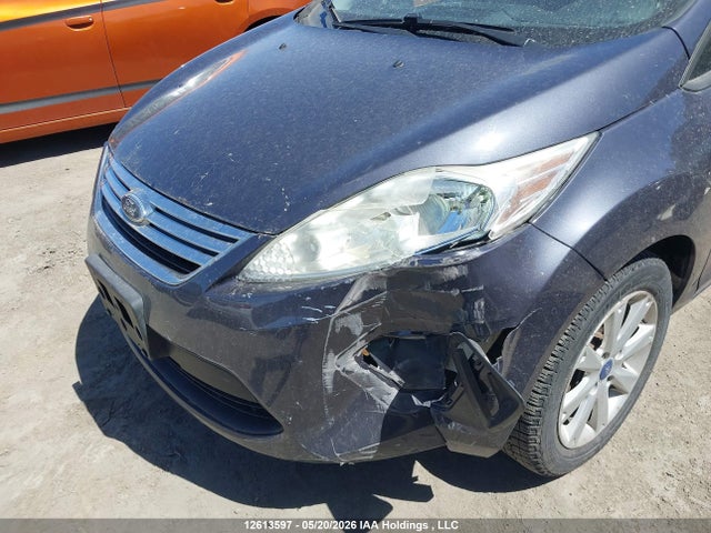 2013 Ford Fiesta Se მანქანა იყიდება აუქციონზე, vin: 3FADP4BJ2DM130204, აუქციონის ნომერი: 12613597