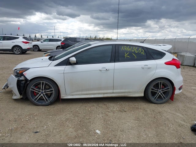 2016 Ford Focus St St მანქანა იყიდება აუქციონზე, vin: 1FADP3L93GL327161, აუქციონის ნომერი: 12613602