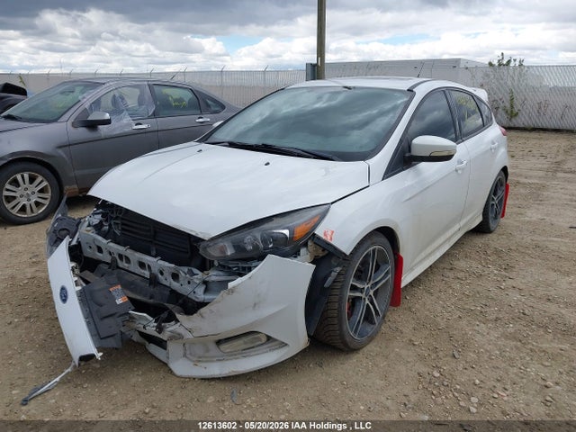 2016 Ford Focus St St მანქანა იყიდება აუქციონზე, vin: 1FADP3L93GL327161, აუქციონის ნომერი: 12613602