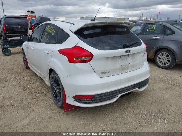2016 Ford Focus St St მანქანა იყიდება აუქციონზე, vin: 1FADP3L93GL327161, აუქციონის ნომერი: 12613602