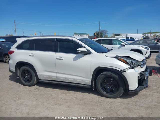 5TDJZRFH3JS541408 Toyota Highlander Xle
