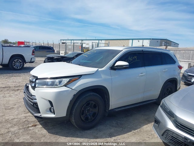 5TDJZRFH3JS541408 Toyota Highlander Xle