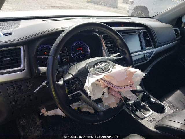 5TDJZRFH3JS541408 Toyota Highlander Xle