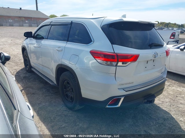 5TDJZRFH3JS541408 Toyota Highlander Xle