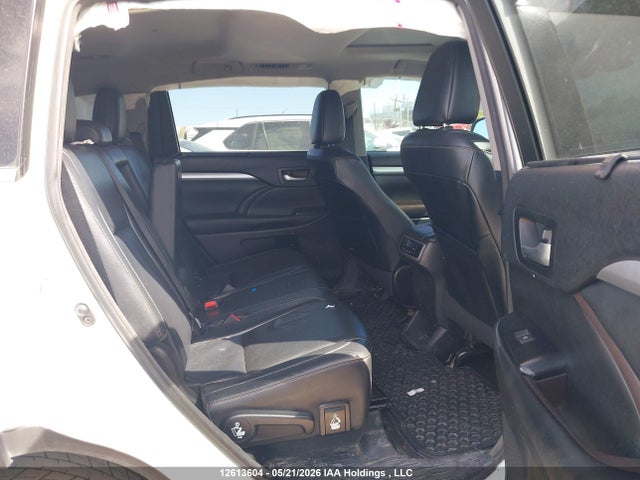5TDJZRFH3JS541408 Toyota Highlander Xle