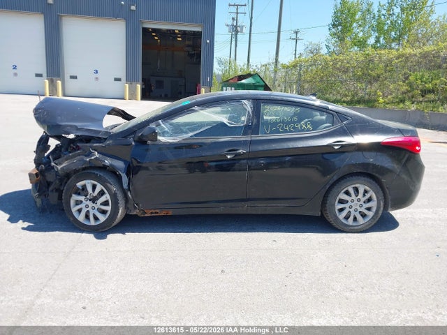 2013 Hyundai Elantra Gls/limited მანქანა იყიდება აუქციონზე, vin: 5NPDH4AE6DH242988, აუქციონის ნომერი: 12613615