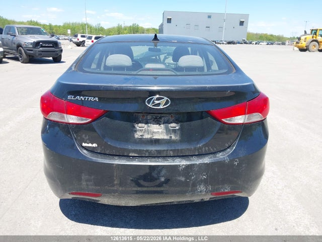 2013 Hyundai Elantra Gls/limited მანქანა იყიდება აუქციონზე, vin: 5NPDH4AE6DH242988, აუქციონის ნომერი: 12613615