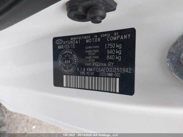 Auction sale of the 2016 Hyundai Veloster Turbo, vin: KMHTC6AE0GU251942, lot number: 12613637