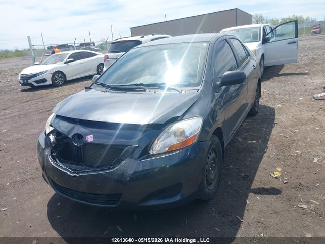 12613640 :رقم المزاد ، JTDBT4K32B1410536 vin ، 2011 Toyota Yaris مزاد بيع