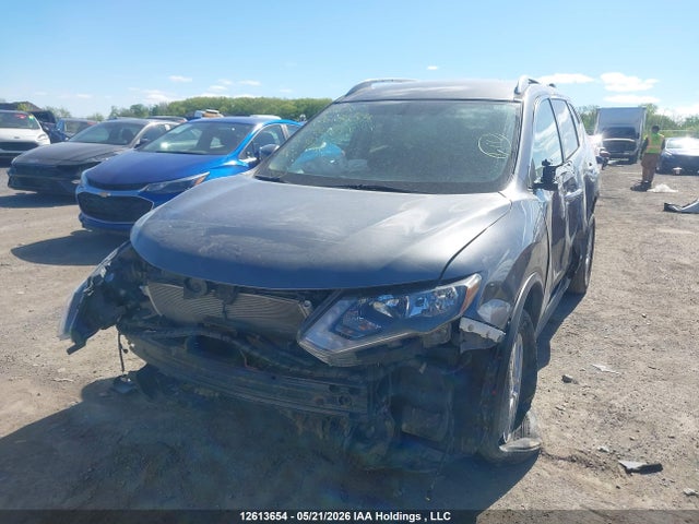 Продаж на аукціоні авто 2017 Nissan Rogue S/sl Platinum/sv, vin: 5N1AT2MV4HC750911, номер лоту: 12613654