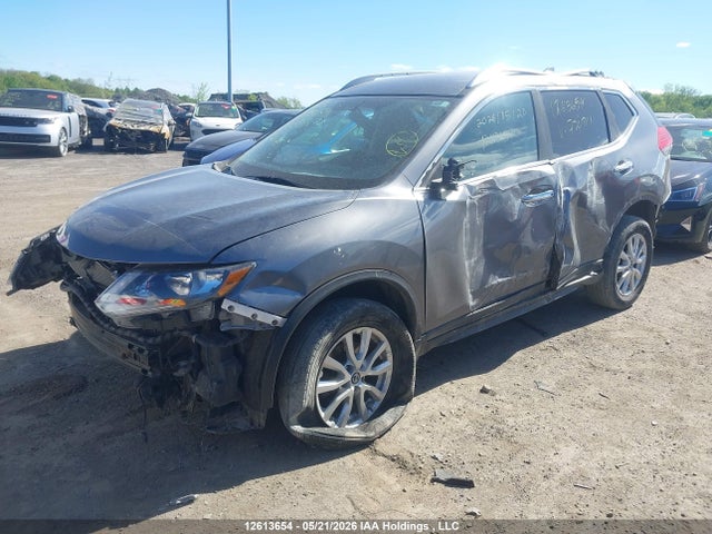 Продаж на аукціоні авто 2017 Nissan Rogue S/sl Platinum/sv, vin: 5N1AT2MV4HC750911, номер лоту: 12613654