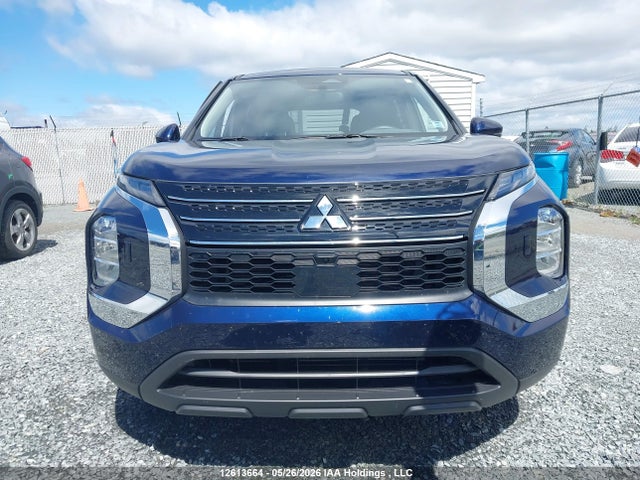 JA4J4UA84RZ635181 Mitsubishi Outlander Es