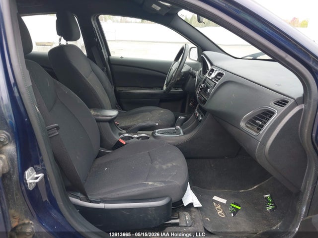 Продаж на аукціоні авто 2014 Chrysler 200, vin: 1C3CCBAB9EN104971, номер лоту: 12613665