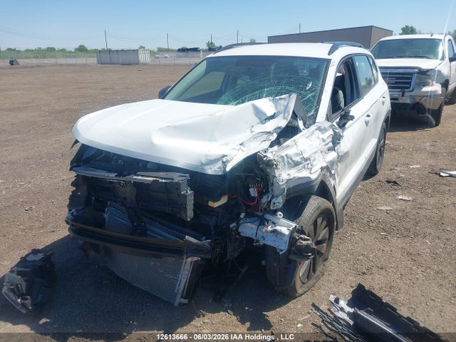 2022 Volkswagen Taos Trendline მანქანა იყიდება აუქციონზე, vin: 3VVAX7B22NM079121, აუქციონის ნომერი: 12613666
