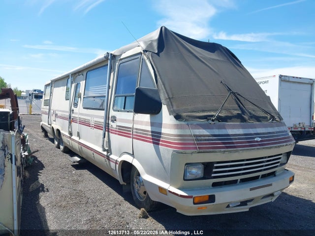 12613713 :رقم المزاد ، 1GBKP37W8K3312945 vin ، 1989 Chevrolet P30 مزاد بيع