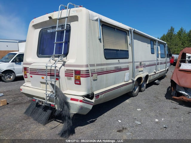12613713 :رقم المزاد ، 1GBKP37W8K3312945 vin ، 1989 Chevrolet P30 مزاد بيع