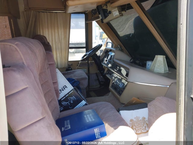 12613713 :رقم المزاد ، 1GBKP37W8K3312945 vin ، 1989 Chevrolet P30 مزاد بيع