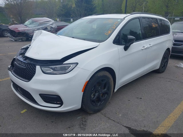Chrysler Pacifica Limited 2025 2C4RC1GG1SR601921 Image 2