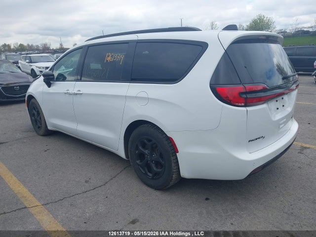 Chrysler Pacifica Limited 2025 2C4RC1GG1SR601921 Image 3