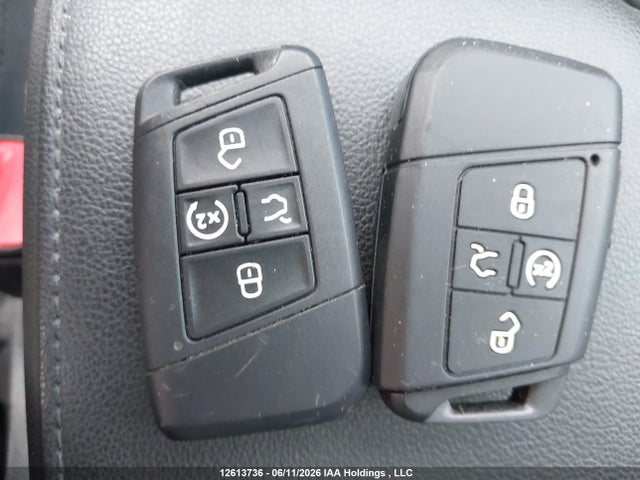 Продажа на аукционе авто 2019 Volkswagen Tiguan Highline, vin: 3VV4B7AX2KM018033, номер лота: 12613736