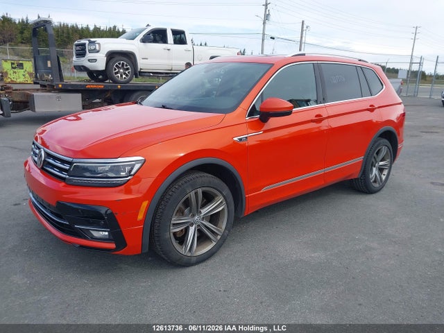 Продажа на аукционе авто 2019 Volkswagen Tiguan Highline, vin: 3VV4B7AX2KM018033, номер лота: 12613736