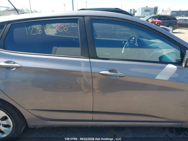KMHCT5AE8GU250287 Hyundai ACCENT SE