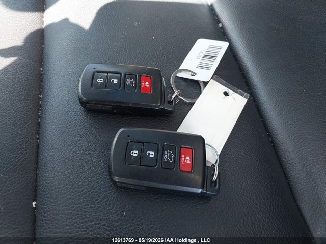 12613769 :رقم المزاد ، 2T3DFREV2GW504547 vin ، 2016 Toyota Rav4 Limited مزاد بيع