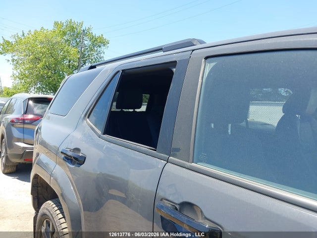 Auction sale of the 2025 Toyota 4runner Hybrid, vin: JTEVB5BR7S5024029, lot number: 12613776
