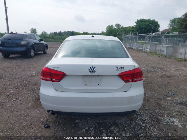 Продажа на аукционе авто 2013 Volkswagen Passat, vin: 1VWAH7A37DC046229, номер лота: 12613788